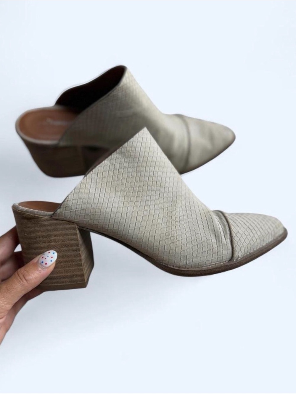 Report Tosh taupe booties